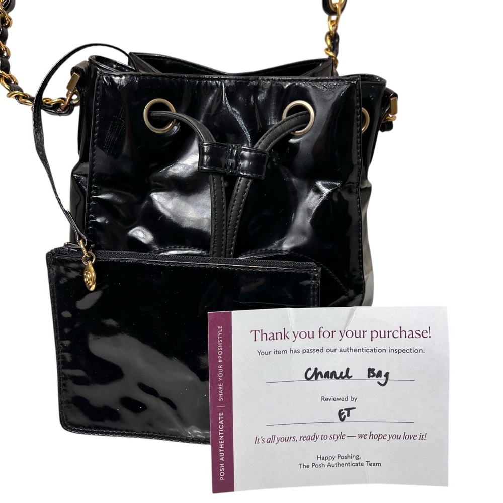 Chanel Vintage Black Patent Leather Bucket Bag 24K Gold-Plated Hardware & Pouch - Picture 5 of 16